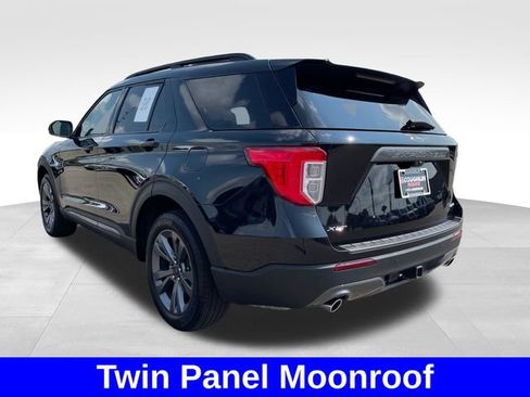 Used 2024 Ford Explorer XLT w/ Equipment Group 202A AWD/4WD image 3