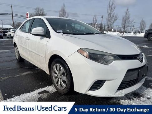 Used 2016 Toyota Corolla LE image 1