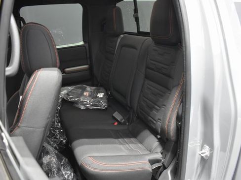 New 2025 Nissan Frontier PRO-4X image 27