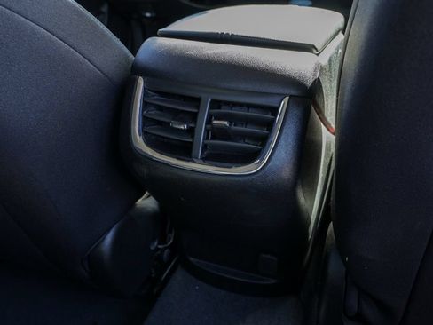 Used 2023 Chevrolet Malibu LT FWD image 23