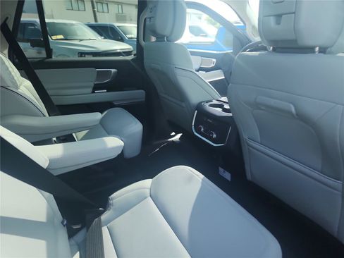 New 2027 Ford Expedition Max Platinum w/ Platinum Ultimate Package AWD/4WD image 23