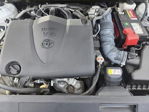 Used 2022 Toyota Avalon Limited FWD image 26