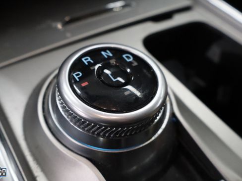 Used 2021 Ford Explorer XLT w/ Equipment Group 202A image 16