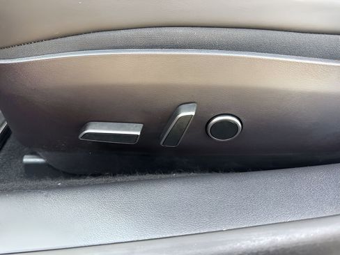 Used 2022 Tesla Model 3 Long Range image 10