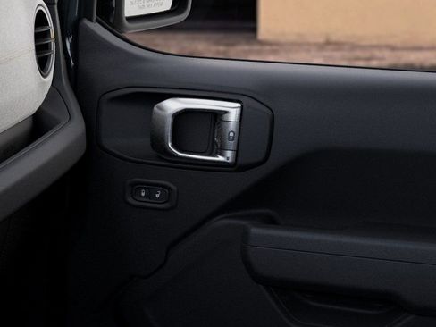 New 2025 Jeep Gladiator Sport image 27