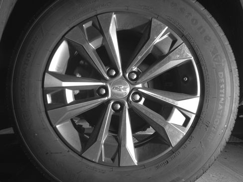 Used 2025 Chevrolet Equinox LT FWD image 14