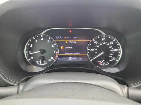 Used 2025 Nissan Frontier SV w/ SV Convenience Package image 29