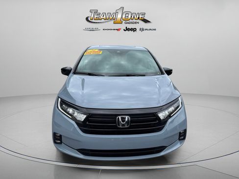 Used 2024 Honda Odyssey Sport image 2