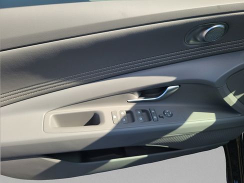 New 2026 Hyundai Elantra SEL Sport Premium FWD image 11