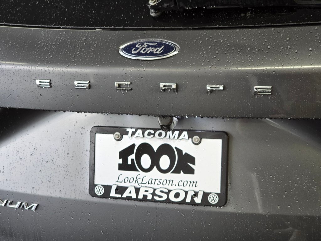 Used 2024 Ford Escape Platinum AWD/4WD image 16