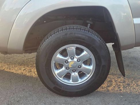 Used 2005 Toyota Tacoma PreRunner RWD image 12