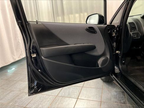 Used 2008 Honda Fit image 9