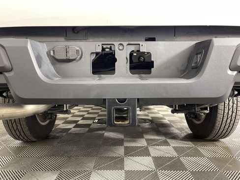 Used 2025 Toyota Tacoma SR image 6