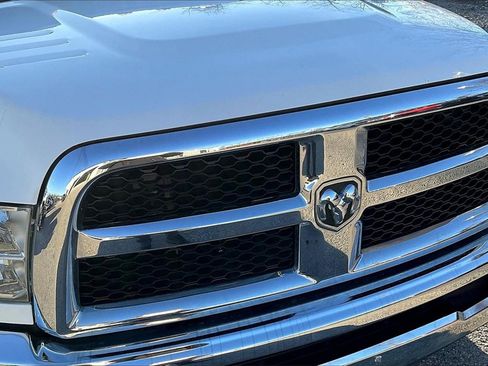 Used 2017 RAM 3500 Tradesman w/ Chrome Appearance Group image 32