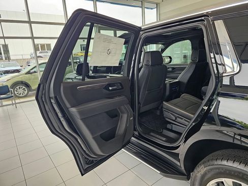 New 2026 Chevrolet Tahoe Premier w/ Sun And Tow Package AWD/4WD image 16