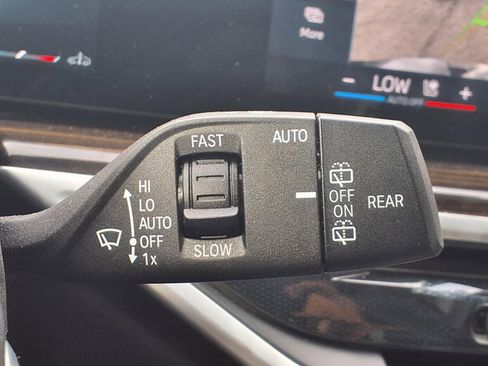Used 2025 BMW X7 xDrive40i AWD/4WD image 18