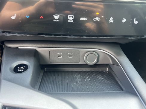 New 2026 Nissan Sentra SV w/ SV Convenience Package FWD image 6