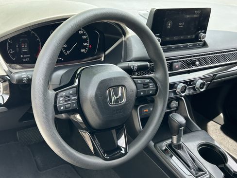 Used 2024 Honda Civic LX image 27