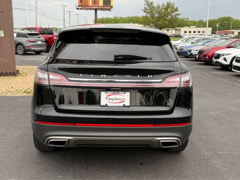 Used 2023 Lincoln Nautilus FWD image 6