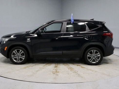 Used 2023 Kia Seltos LX image 8