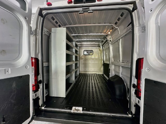 Used 2025 RAM ProMaster 2500 FWD image 4