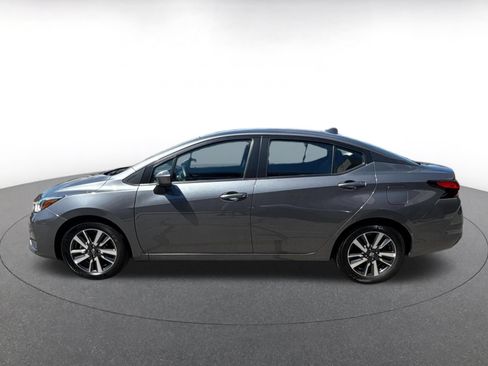 Used 2025 Nissan Versa SV FWD image 10