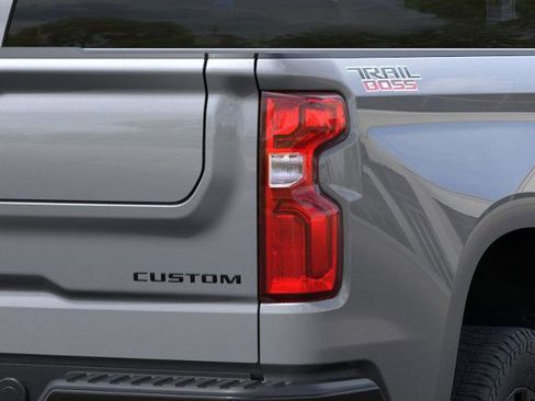 New 2026 Chevrolet Silverado 1500 Custom Trail Boss w/ LPO, Dark Essentials Package image 11