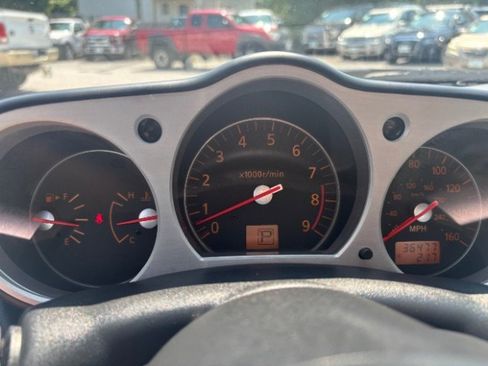 Used 2008 Nissan 350Z Touring image 14