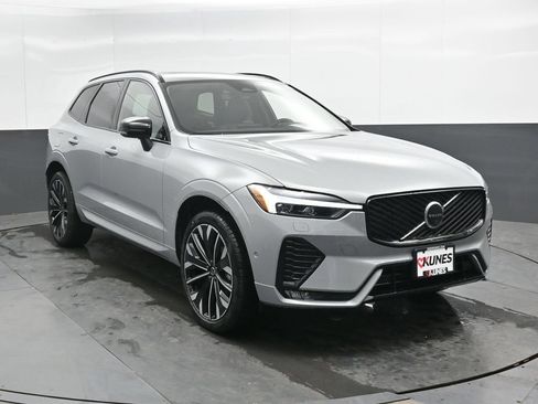 New 2026 Volvo XC60 B5 Ultra w/ Climate Package AWD/4WD image 4