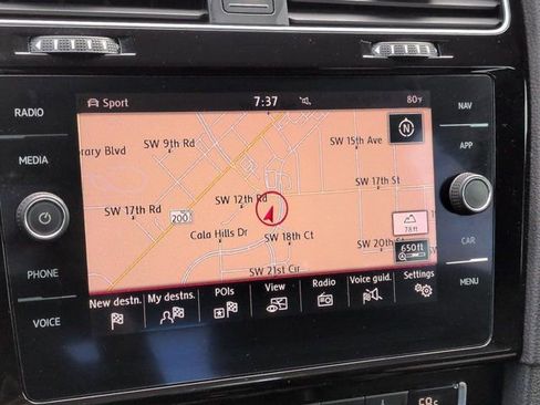 Used 2018 Volkswagen GTI Autobahn FWD image 20