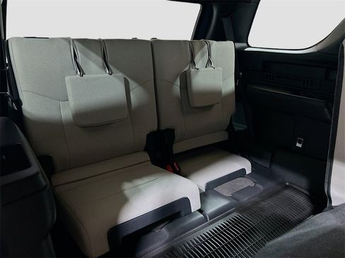 Used 2025 Toyota 4Runner SR5 image 23