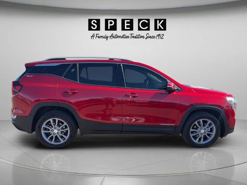 Used 2023 GMC Terrain SLT w/ Infotainment Package II AWD/4WD image 5