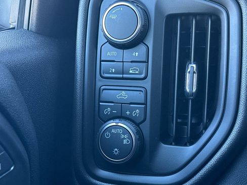 Certified 2025 Chevrolet Silverado 1500 Custom w/ LPO, Dark Essentials Package image 38