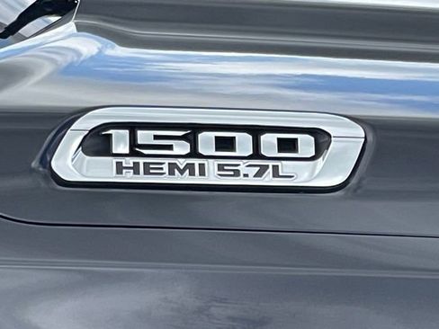 Used 2020 RAM 1500 Laramie AWD/4WD image 9