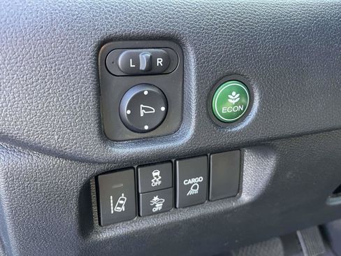 Used 2021 Honda Ridgeline Sport image 18