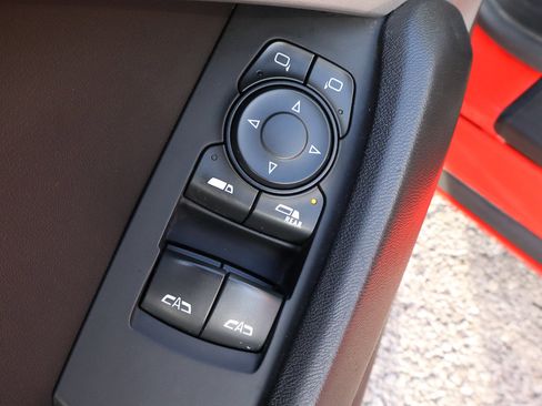 Used 2021 Chevrolet Camaro LT image 14