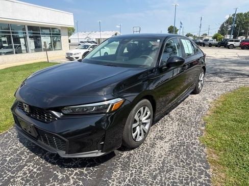 Used 2025 Honda Civic LX image 4