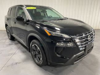 Used 2024 Nissan Rogue SV video 2