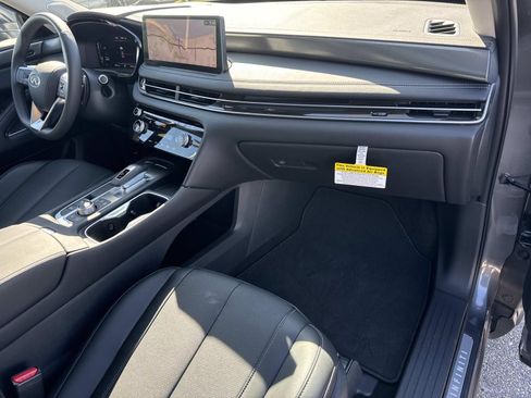 Certified 2025 INFINITI QX60 Luxe w/ Vision Package image 14