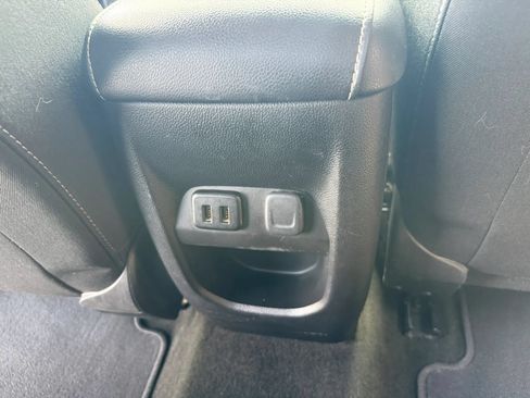 Used 2017 Chevrolet Colorado LT RWD image 22