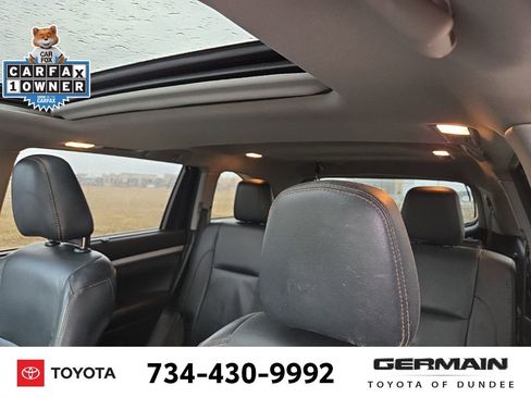 Used 2019 Toyota Highlander XLE image 18