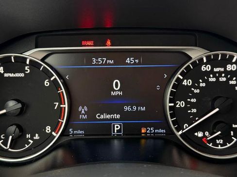 New 2025 Nissan Altima 2.5 SR w/ SR Premium Package image 31