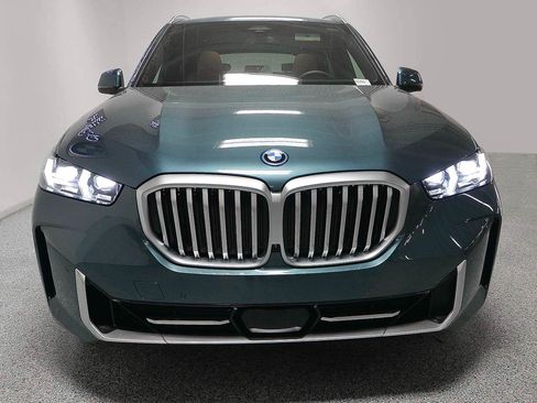 Used 2026 BMW X5 xDrive50e AWD/4WD image 2