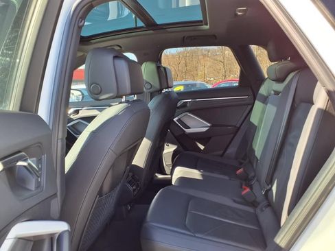 Used 2023 Audi Q3 2.0T Premium AWD/4WD image 16