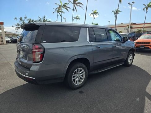 Used 2022 Chevrolet Suburban LT image 7