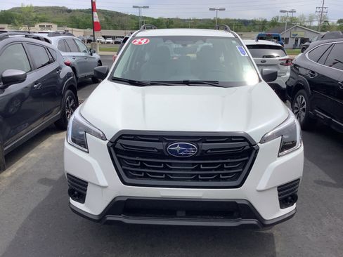 Used 2024 Subaru Forester AWD/4WD image 5