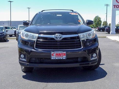 Used 2016 Toyota Highlander Limited Platinum FWD image 3