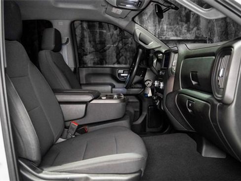 Used 2021 GMC Sierra 2500 4x4 Crew Cab w/ Gooseneck/5TH Wheel Package image 10