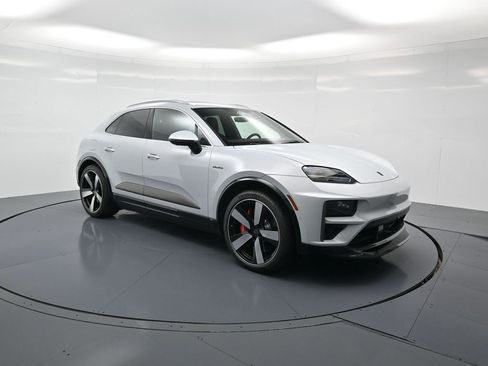 Used 2025 Porsche Macan Turbo Electric image 29