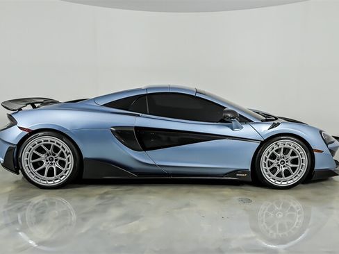 Used 2020 McLaren 600LT Spider RWD image 18